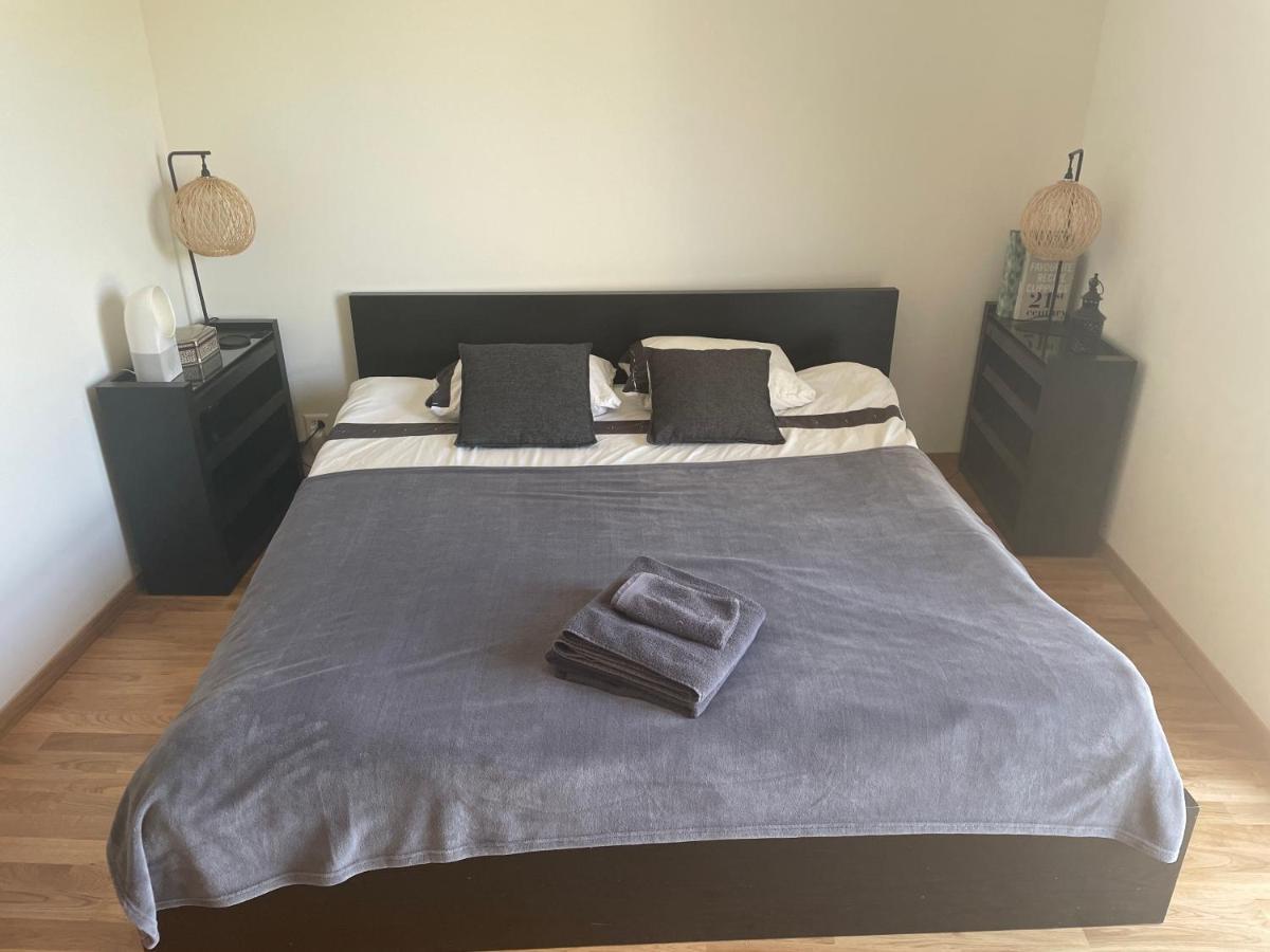 Private Bedroom And Bathroom In Shared Gasthof