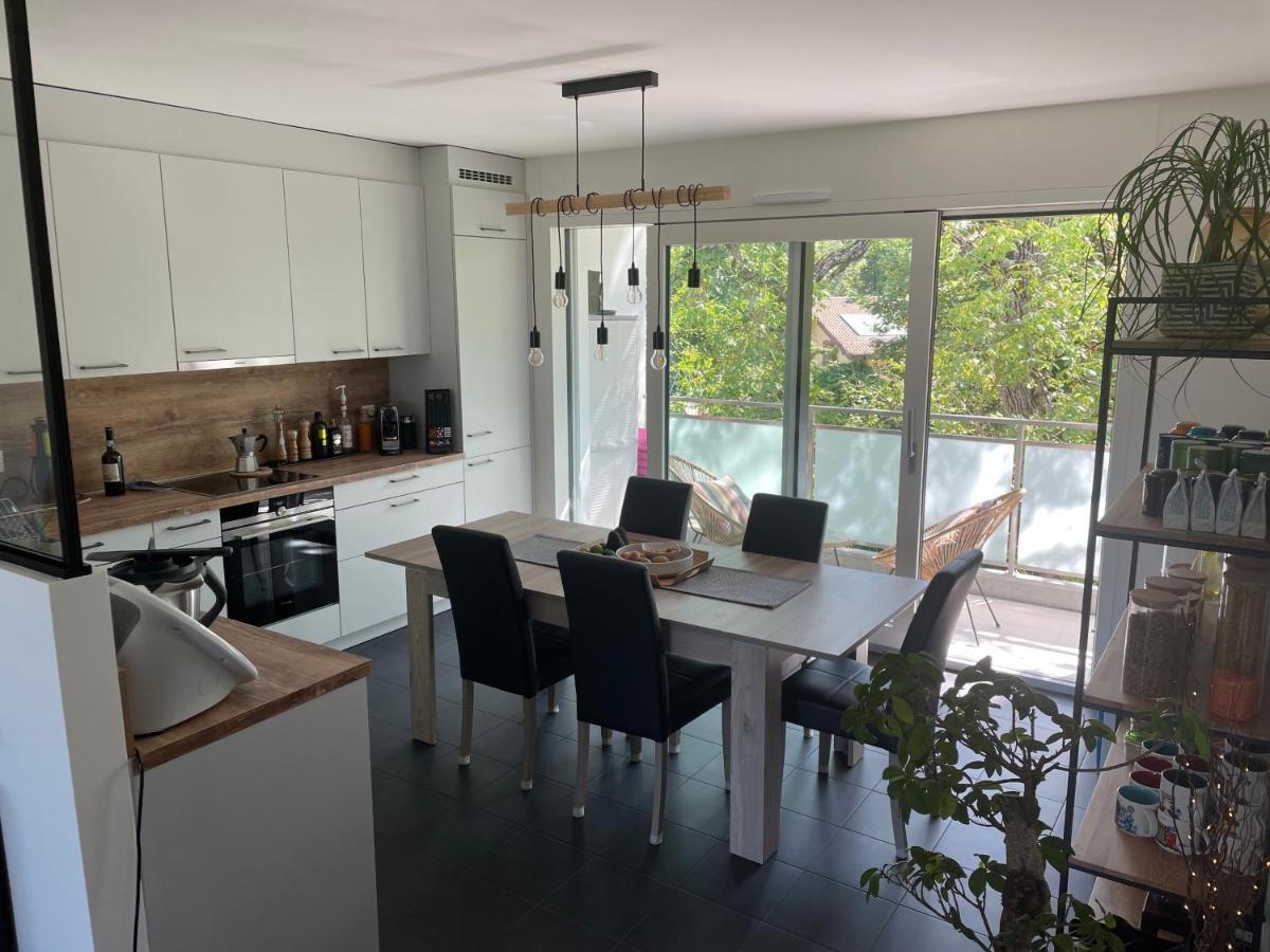 Private Bedroom And Bathroom In Shared Maison d'hôtes