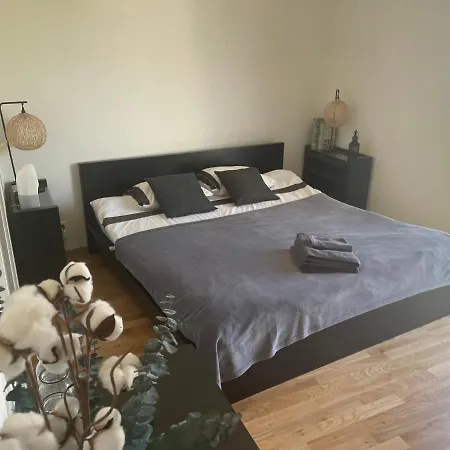 Private Bedroom And Bathroom In Shared Maison d'hôtes